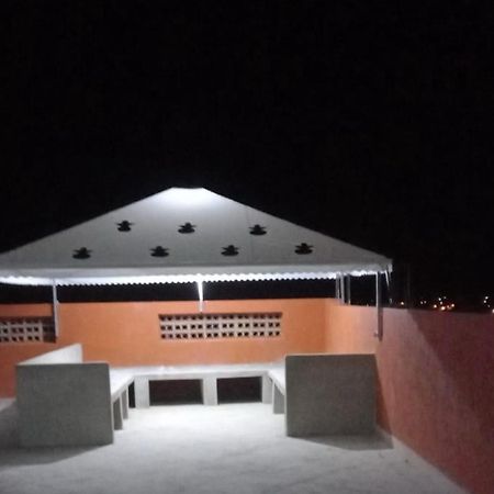 Karaz Homestay Grand Appartement Avec Rooftop Monte Arrouit Exterior foto