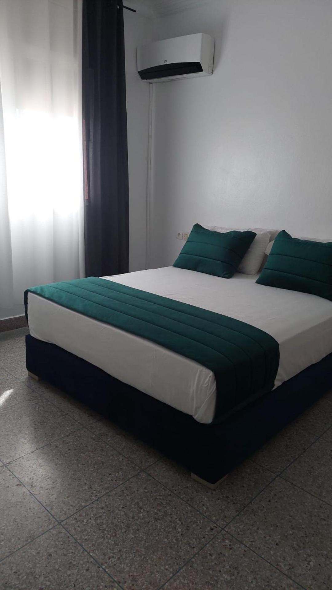 Karaz Homestay Grand Appartement Avec Rooftop Monte Arrouit Exterior foto